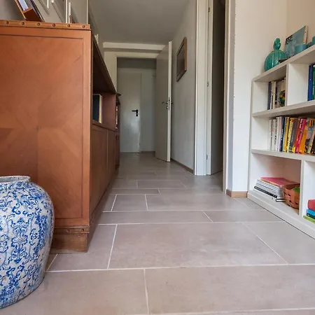 Welcome Traveller Leda