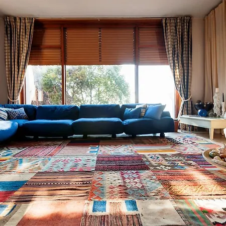 Welcome Traveller Leda *